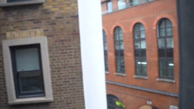 explorin' in the UK смотреть онлайн