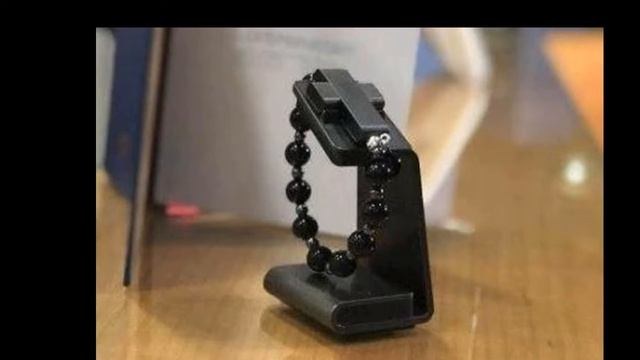 VATICAN LAUNCHES THE eROSARY CLICK TO PRAY. WEARABLE SMART DEVICE