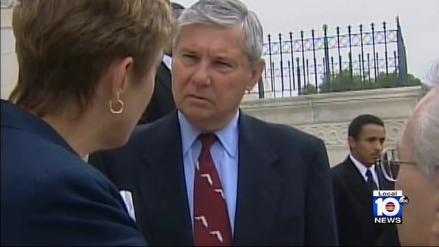 Floridians say final goodbye to former governor, senator Bob Graham смотреть онлайн