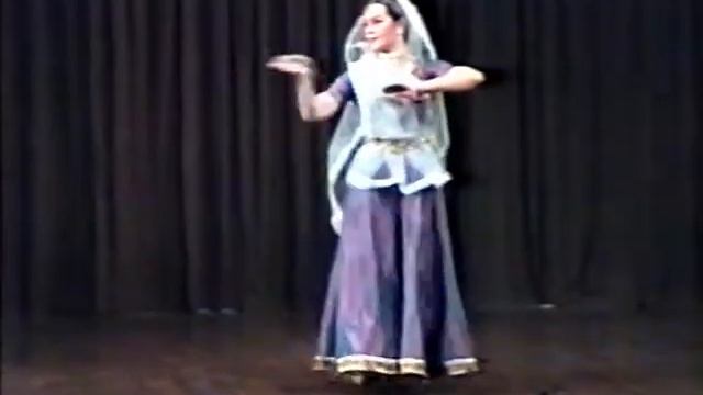 выпускные экзамены в Катхак Кендре, Нью Дели 1998г. Элеонора Петрова смотреть онлайн