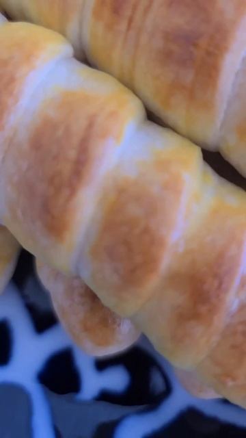 Сосиска в тесте #выпечка #shortsvideo #shorts #skibiditoilet #asmr #lifehacks #food #выпечка #самса смотреть онлайн
