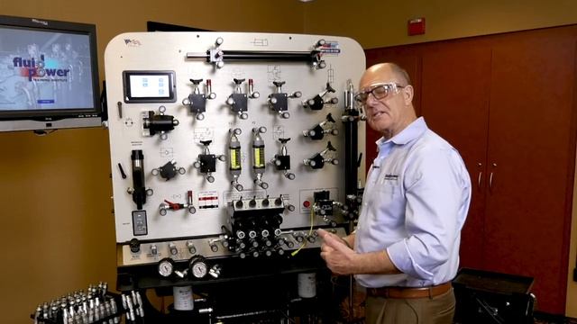 MF102-TSE Interactive Hydraulic Training System смотреть онлайн