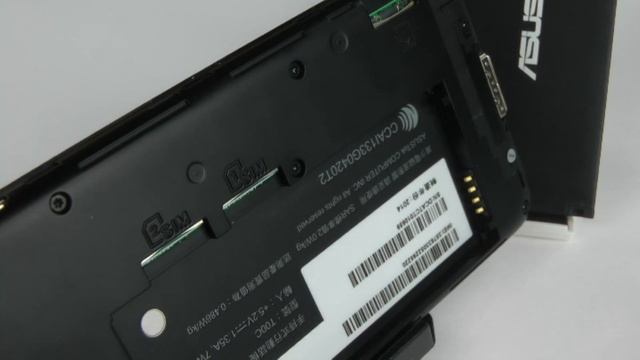 【開箱】 ASUS PadFone Mini 4.3 " 迷你時尚變形手機 Unboxing смотреть онлайн