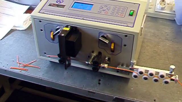 KS-09C Automatic Cut And Strip Machine