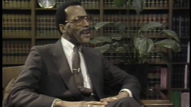KERA's 1986 'News Addition' Profile Of Dallas County D.A. Henry Wade смотреть онлайн