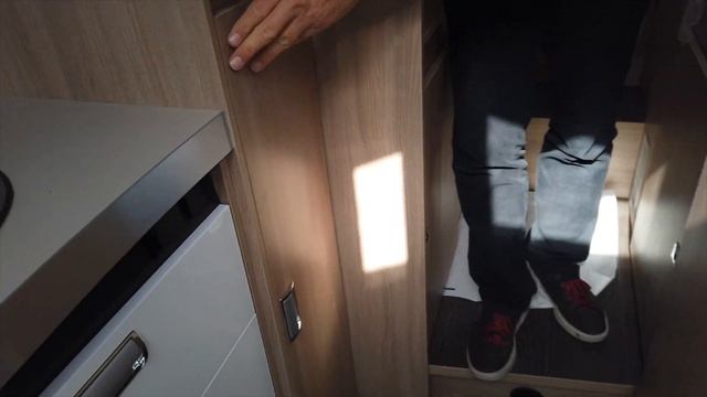 LAIKA KOSMO COMPACT 9 | CAMPER SEMINTEGRALE NUOVO € 53.260 смотреть онлайн