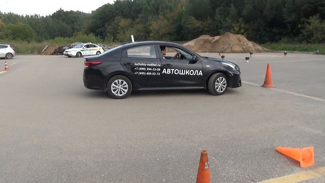 Разворот в узком пространстве - автошкола "Лучший водитель" смотреть онлайн