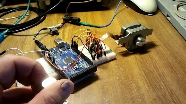 Управление шаговым двигателем от дисковода 5,25 смотреть онлайн