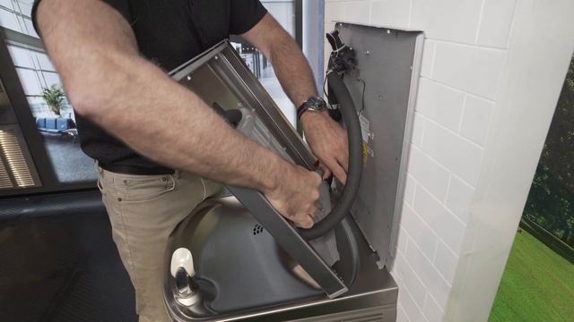 How to Retrofit a Murdock H2O-to-Go!® Water Bottle Filling Station смотреть онлайн