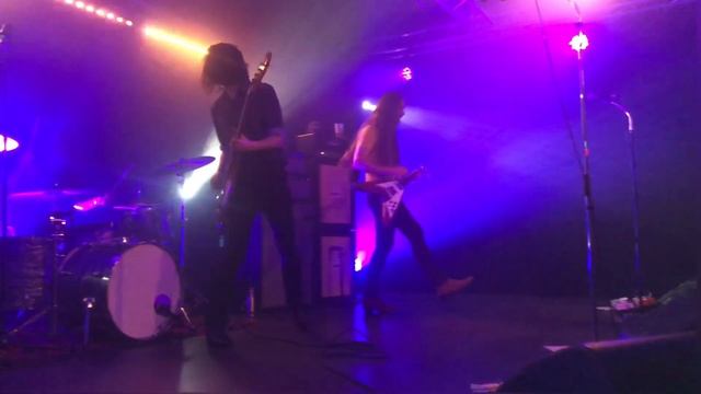 THE DATSUNS « Caught In The Silver » (live @ La Vapeur, Dijon).