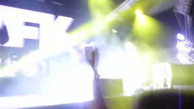 Thousand Foot Krutch - Phenomenon (Tele-club 27.11.14) смотреть онлайн