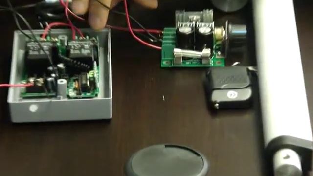 Connecting Our DC Speed Controller to the Wireless DC Control Box - Progressive Automations смотреть онлайн