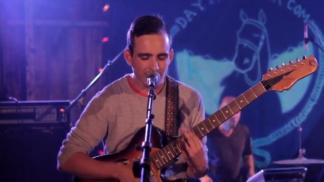 White Rabbits - While We Go Dancing - 9/3/2011 - Codfish Hollow Barn - Maquoketa, IA смотреть онлайн