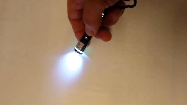 Disco Laser Torch Carabiner смотреть онлайн