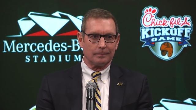 Mercedes-Benz Stadium Press Conference смотреть онлайн