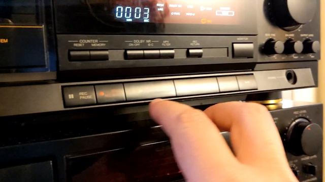 DENON DRM-700 - Beautiful simple 3 head cassette deck - large peak meters смотреть онлайн