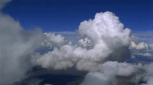 Футаж - Полет в облаках