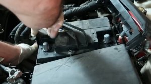 How to replace chevy cruze battery