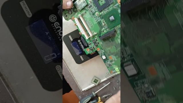 Разбор ноутбука ACER 2413 на составляющие.