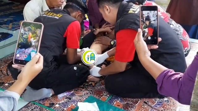 SUNAT MODERN TANPA SUNTIK TANPA JAHIT DI WAJAGESENG LOMBOK. смотреть онлайн