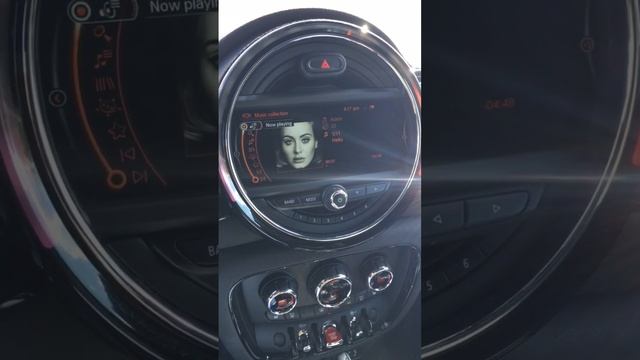 Music Import MINI Clubman 2016 смотреть онлайн