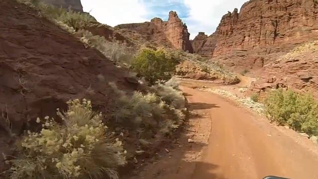 Moab 4x4 смотреть онлайн