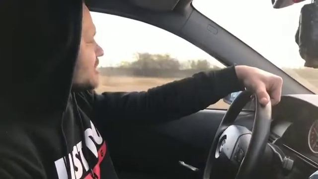 Душевно спел в машине для мамы! ! смотреть онлайн