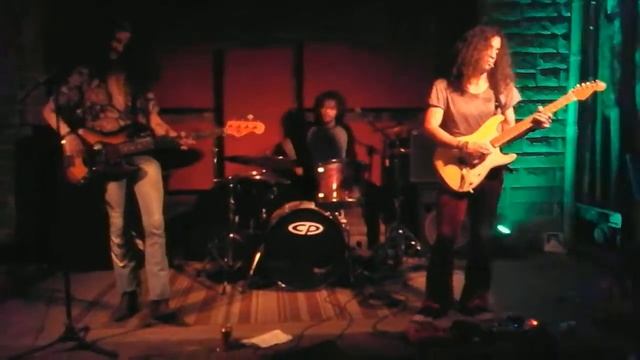Hammerhead Blues “Desert Wind + Midnight Flight” смотреть онлайн