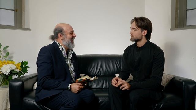 Meet the Semi Finalists – Philipp Lynov смотреть онлайн