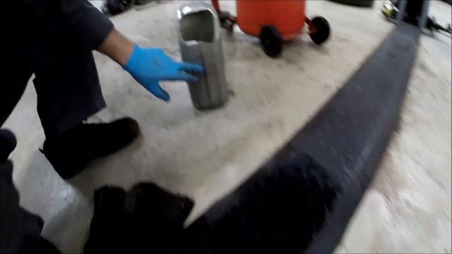 Mercedes C350e Hybrid - Transmission Oil Replacement with Surprise смотреть онлайн