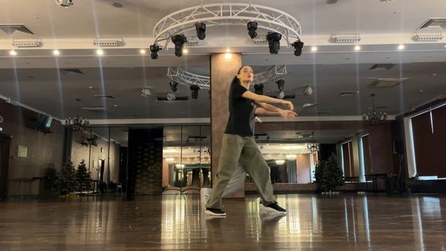 Синхронный танец хип хоп