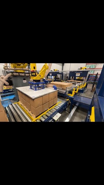 How to stack cardboard boxes on a pallet? #roboticpalletizer смотреть онлайн
