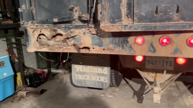 Doing Some Winter Work On The Tandem (Rear Lights) смотреть онлайн