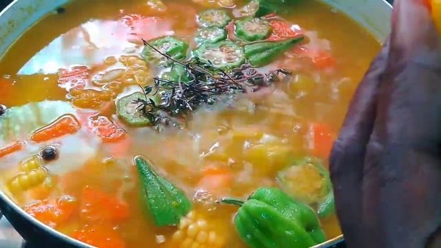 Cook With Me//Jamaican Fish Soup//How To Cook Fish Soup with Okra//Red Snapper Pumpkin Soup Recipe смотреть онлайн
