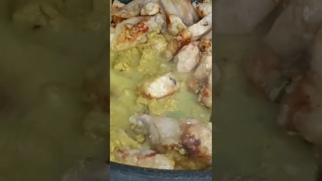 Курочка в сливочном карри 🔥 смотреть онлайн