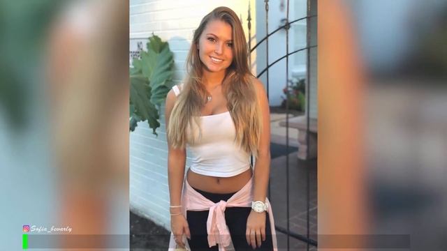 Sofia Bevarly American Curvy Model Instagram Star || English Sub