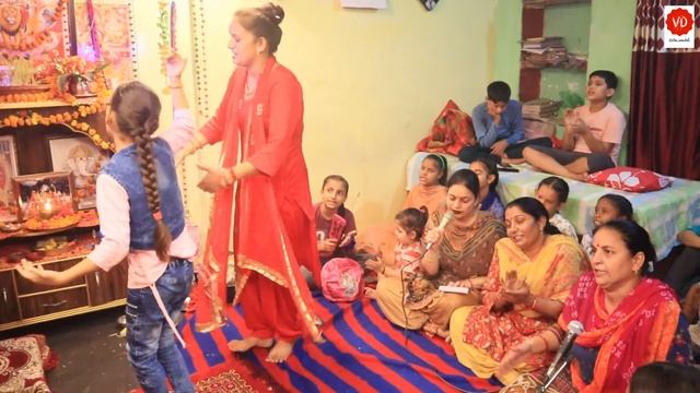 मैं फड़िया लड़ तेरा दातिये | Mai Fadya Lad Tera Daatiye | Mata Rani Bhajan | Vaishno Devi Bhajan смотреть онлайн