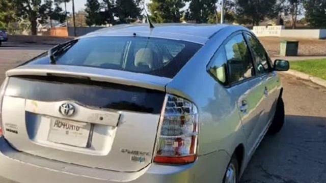 2008 Toyota Prius 4-Door Liftback (Tracy, California) смотреть онлайн