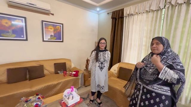 Eman Ki Pehli Or Ghazal Ki Dosri Eidi Dy Aye🙏🏻Eidi Unboxing..😁