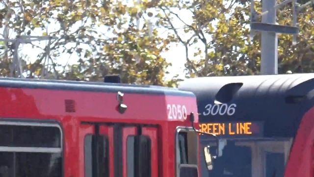 San Diego Trolley S70 3006 To 12th & Imperial смотреть онлайн