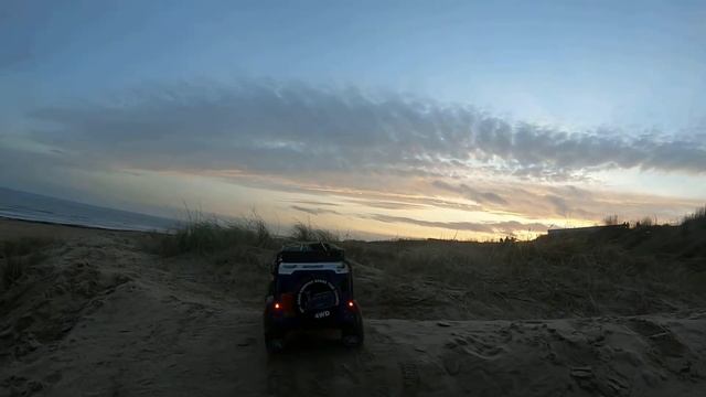 RC Traxxas trx4 defender short beach fun смотреть онлайн