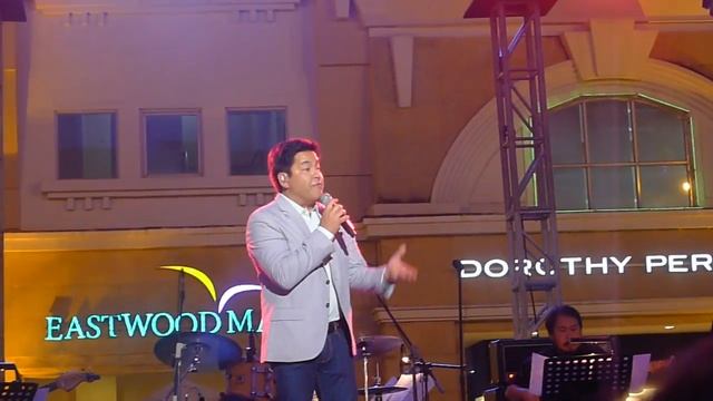 martin nievera with magic at 3D tatlong dekada at eastwood launching смотреть онлайн