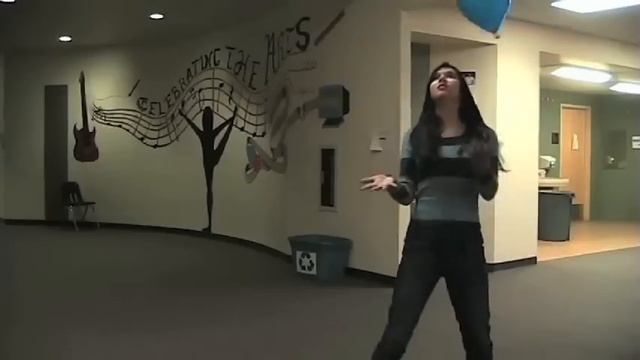 Week 6 - Minute to Win It (Defying Gravity) JC/TG смотреть онлайн