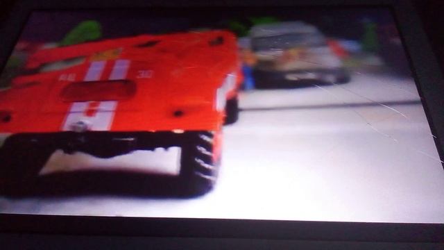 Пожарные машины едут в пожарное депо.
Очень интересный видосик.