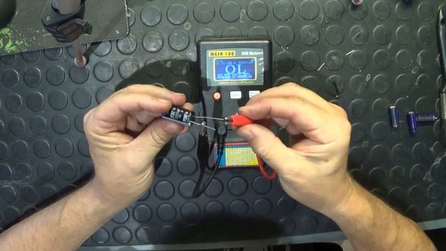 Capacitor's for Dummies 101 смотреть онлайн