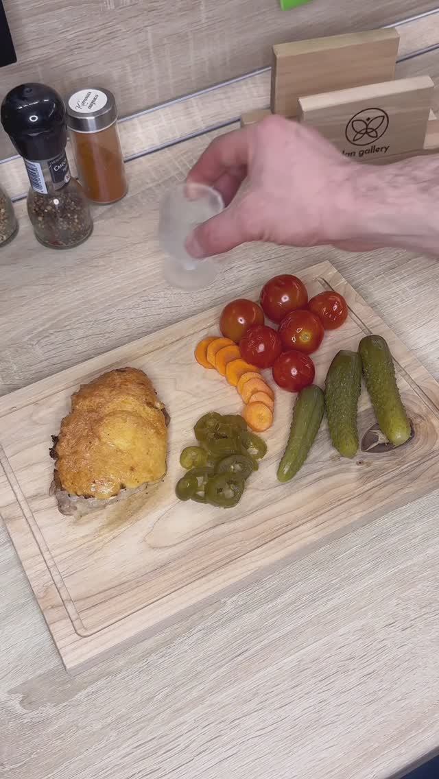 👍 Отбивная с плавленым сыром, грибами и пармезаном! Крутой вариант приготовления мяса - пробуйте!