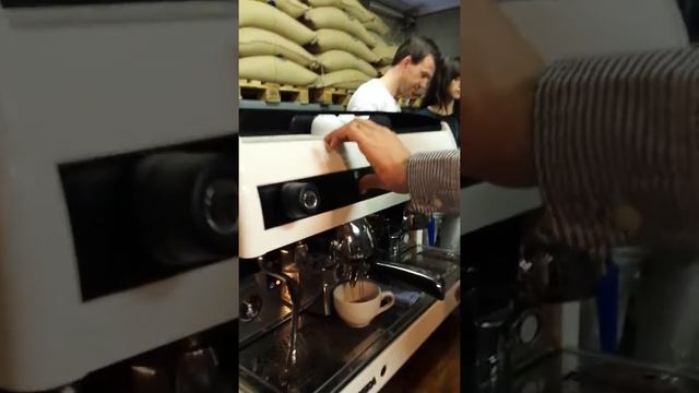 Pouring my first flat white смотреть онлайн