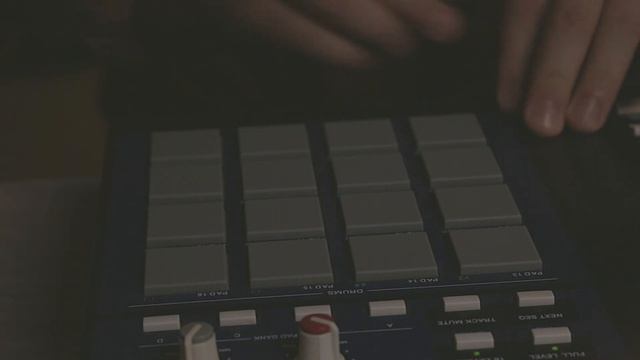 The Art of Sampling Jazz records into 90's Hip Hop beats смотреть онлайн