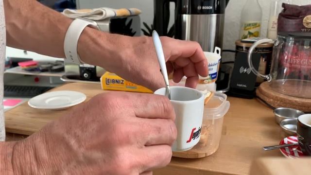 Fake Tiramisu - Reuse the second draw of an espresso from a Pavoni Europiccola - 9. April 2020 смотреть онлайн