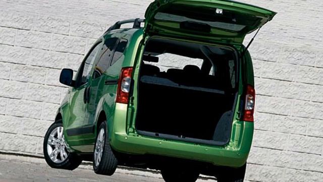 Fiat Qubo смотреть онлайн